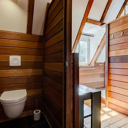 Alte Pfarrhaus 度假居 Malberg