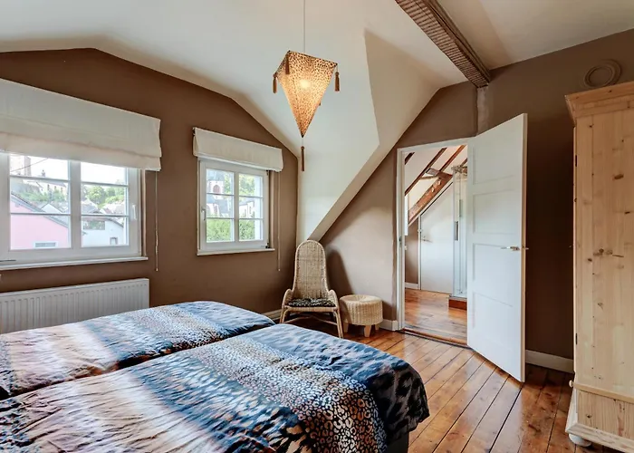 Alte Pfarrhaus Nyaraló Malberg